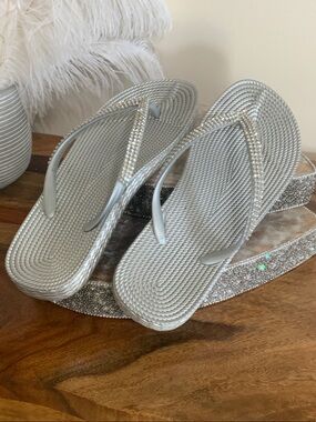 Women’s Silver Rhinestone Wedge Flip Flop Sandals